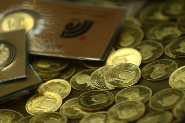 قیمت هر قطعه سکه تمام بهار آزادی طرح جدید امروز (چهارشنبه، ۵ آذرماه) با کاهش ۴۰۰ هزار تومانی نسبت به روز گذشته ۱۱ میلیون تومان معامله شد.